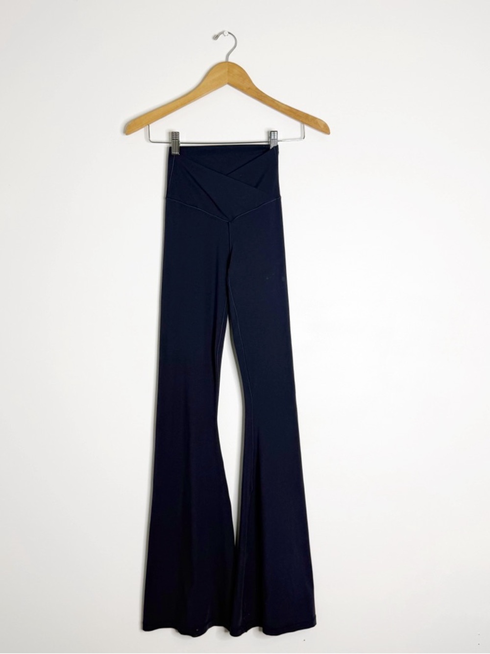 Aerie OFFLINE Real Me Flare Leggings Navy Small Long High Rise - Picture 4 of 7